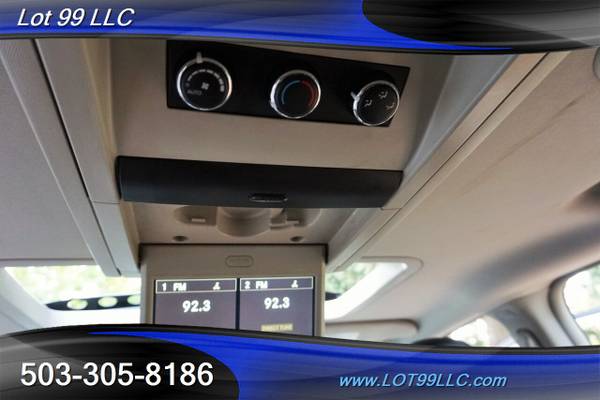 2014 Chrysler Town & Country Touring-L Minivan New Tires Navi Cam Powe for sale in Milwaukie, OR – photo 17