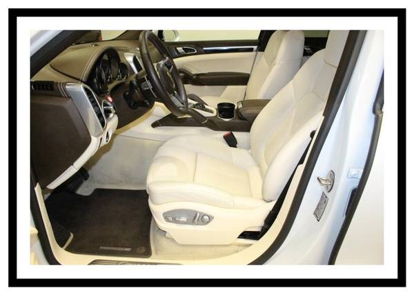 2016 Porsche Cayenne AWD 1 Owner/26k Miles/Premium Pkg +/Leather/Pano for sale in Beaverton, OR – photo 4