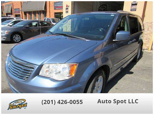 2011 Chrysler Town Country Touring Minivan 4D EZ-FINANCING! for sale in Garfield, NJ