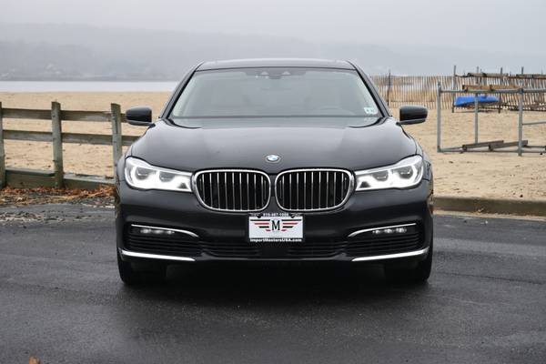 2018 BMW 750i xDrive - - by dealer - vehicle for sale in Great Neck, NY – photo 8