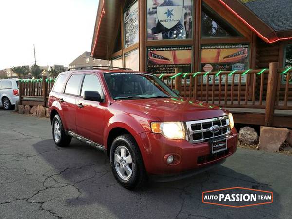 * * * 2012 Ford Escape XLT Sport Utility 4D * * * - cars & trucks -... for sale in Saint George, NV