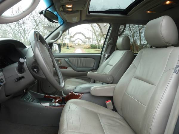 2005 Toyota Sequoia LIMITED 1st Owner NoAccident NoRust Gr8 winter for sale in CHANTILLY, District Of Columbia – photo 14