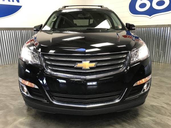 2017 CHEVROLET TRAVERSE LT 33,549 ORIGINAL MILES!! 1 OWNER!! 3RD ROW!! for sale in Norman, TX – photo 2