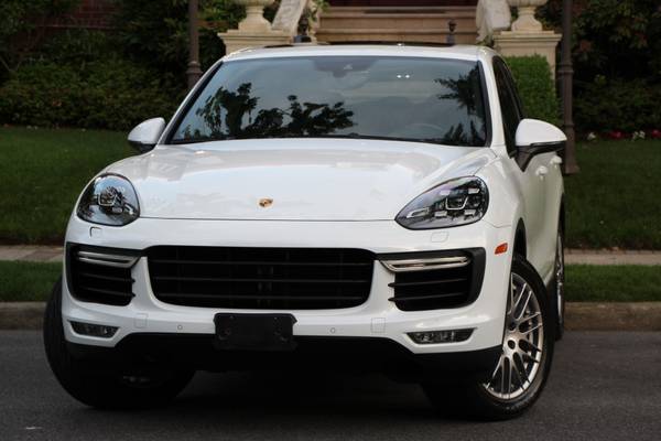 2015 PORSCHE CAYENNE TURBO WHT/BLK $124K MSRP MINT WE FINANCE TRADES for sale in Brooklyn, NY – photo 24