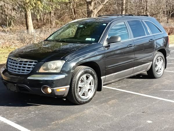 2004 Chrysler Pacifica AWD Black On Black W/3RD Row - cars & for sale in Huntington Station, NY – photo 2