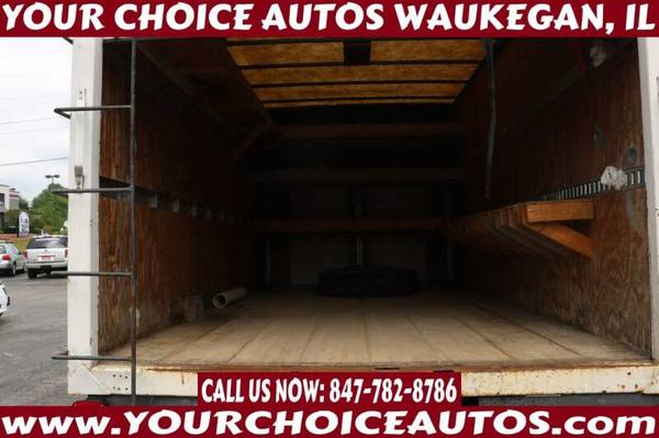 *1995* *FORD E-SERIES CHASSIS* 78K BOX TRUCK HUGE CARGO SPACE A89967 for sale in Chicago, IL – photo 12