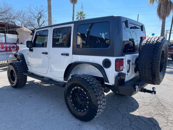 2013 Jeep Wrangler Unlimited Sport 4x4 4dr SUV EVERYONE IS APPROVED! for sale in San Antonio, TX – photo 5