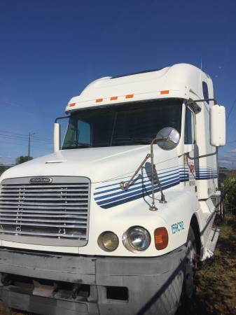 Frieghtliner Century for sale in Franklin Park, IL – photo 8