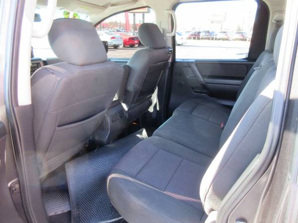 2011 Nissan Titan PRO 4X 4x4 4dr Crew Cab SWB Pickup for sale in Oklahoma City, OK – photo 13