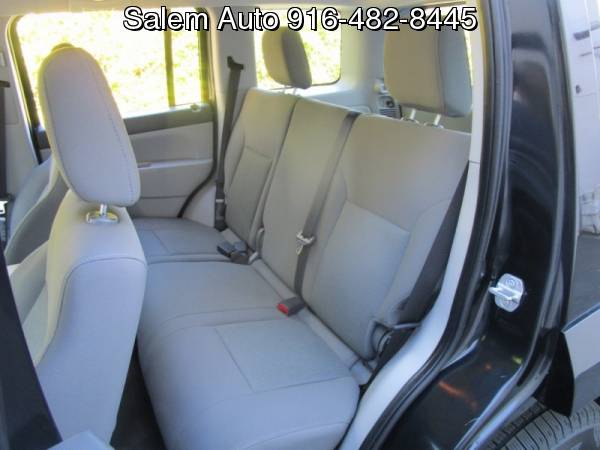 2008 JEEP LIBERTY - 4X4 - BRAND NEW TIRES - TOW PACKAGE - AC WORKS -... for sale in Sacramento , CA – photo 12