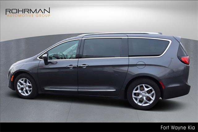 2018 Chrysler Pacifica Touring-L Plus for sale in Fort Wayne, IN – photo 6