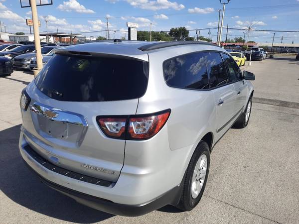 2015 Chevrolet Traverse LS - - by dealer - vehicle for sale in Grand Prairie, TX – photo 7