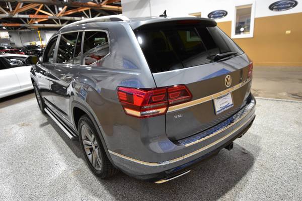2018 Volkswagen Atlas 3 6L V6 SEL R-Line 4MOTION for sale in Chicago, IA – photo 7