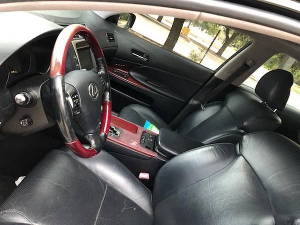 I have For sale an automatic 2006 Lexus GS300 for sale in Dallas, TX – photo 5