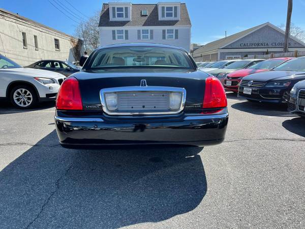 2003 LINCOLN TOWN CAR SIGNATURE - - by dealer for sale in Hyannis, MA – photo 6