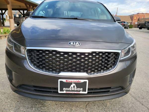 2017 Kia Sedona LX - - by dealer - vehicle automotive for sale in Bonners Ferry, MT – photo 4