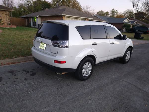 2008 Mitsubishi Outlander - cars & trucks - by owner - vehicle... for sale in Nrh, TX – photo 4