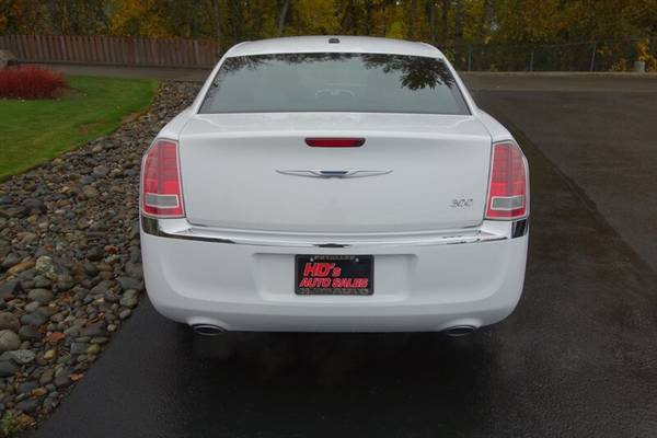 2013 Chrysler 300 BEAUTIFUL CONDITION, ONLY 98K MILES!!! for sale in PUYALLUP, WA – photo 4