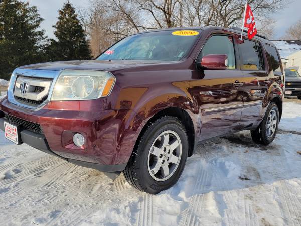 2009 Honda Pilot Touring AWD - - by dealer - vehicle for sale in Highland, IL – photo 3