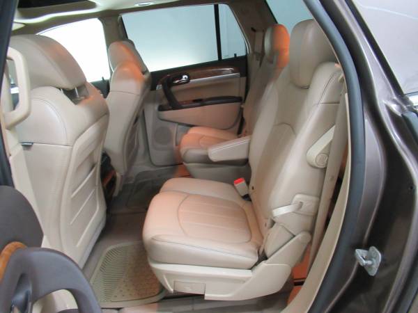 2008 Buick Enclave CXL AWD - - by dealer - vehicle for sale in Hudsonville, MI – photo 12