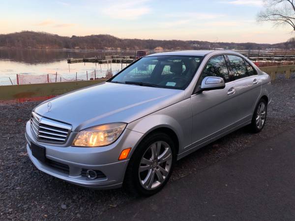 2008 mercedes c300 4matic luxury LOW MILES - cars & trucks - by... for sale in WEBSTER, NY – photo 2