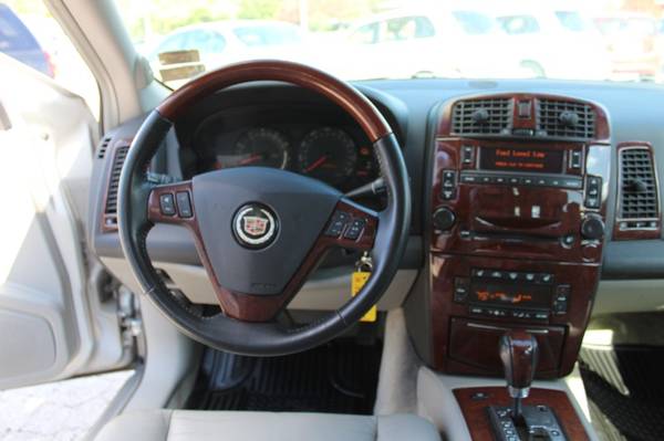 2004 Cadillac SRX V8 - cars & trucks - by dealer - vehicle... for sale in Republic, MO – photo 15