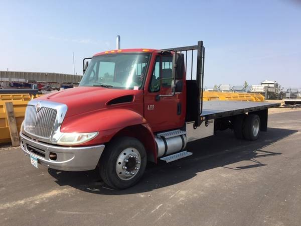 2005 International 4300 Lo-Pro with 18' HD Flatbed / Lumber Bed -... for sale in Lake Crystal, MN – photo 2