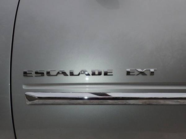 2011 Cadillac Escalade EXT AWD 4dr Luxury CONTACTLESS PRE APPROVAL! for sale in Storrs, CT – photo 11