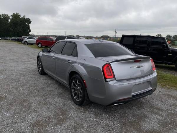 2016 Chrysler 300 - - by dealer - vehicle automotive for sale in Murfreesboro, TN – photo 4