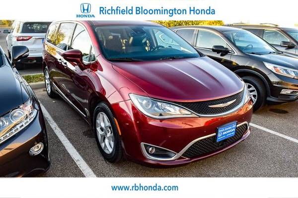 2017 Chrysler Pacifica Touring-L Plus 4dr Wagon for sale in Richfield, MN
