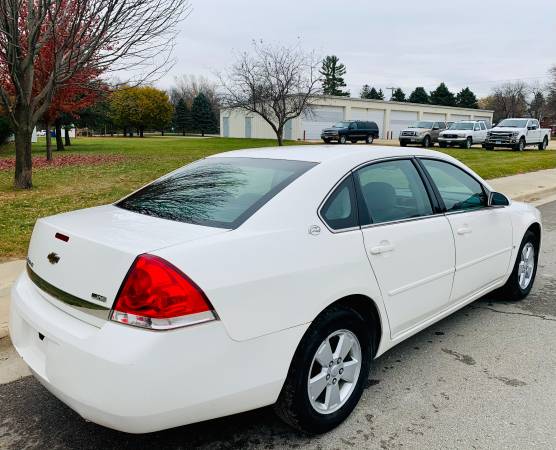 2007 CHEVROLET IMPALA 1LT GREAT MPG'S!! REMOTE START!! NEW TIRES!! -... for sale in Le Roy, WI – photo 4