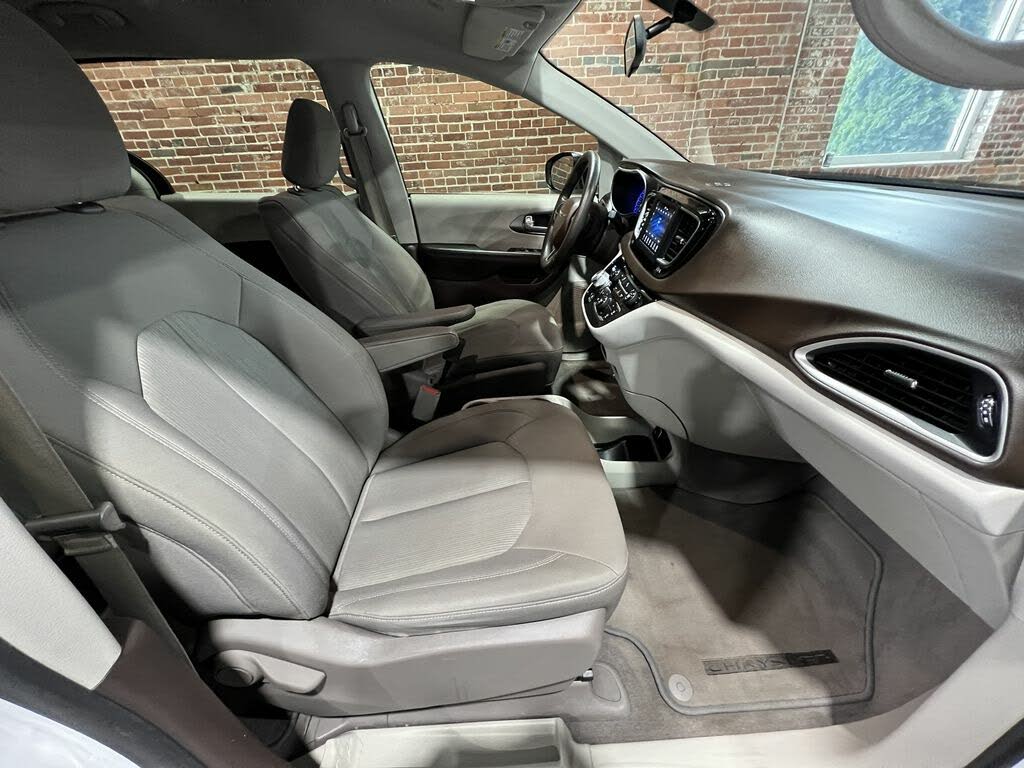 2018 Chrysler Pacifica LX FWD for sale in Evansville, IN – photo 15