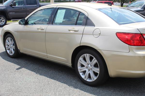 2010 Chrysler Sebring Sedan Limited - - by dealer for sale in Charlottesville, VA – photo 4