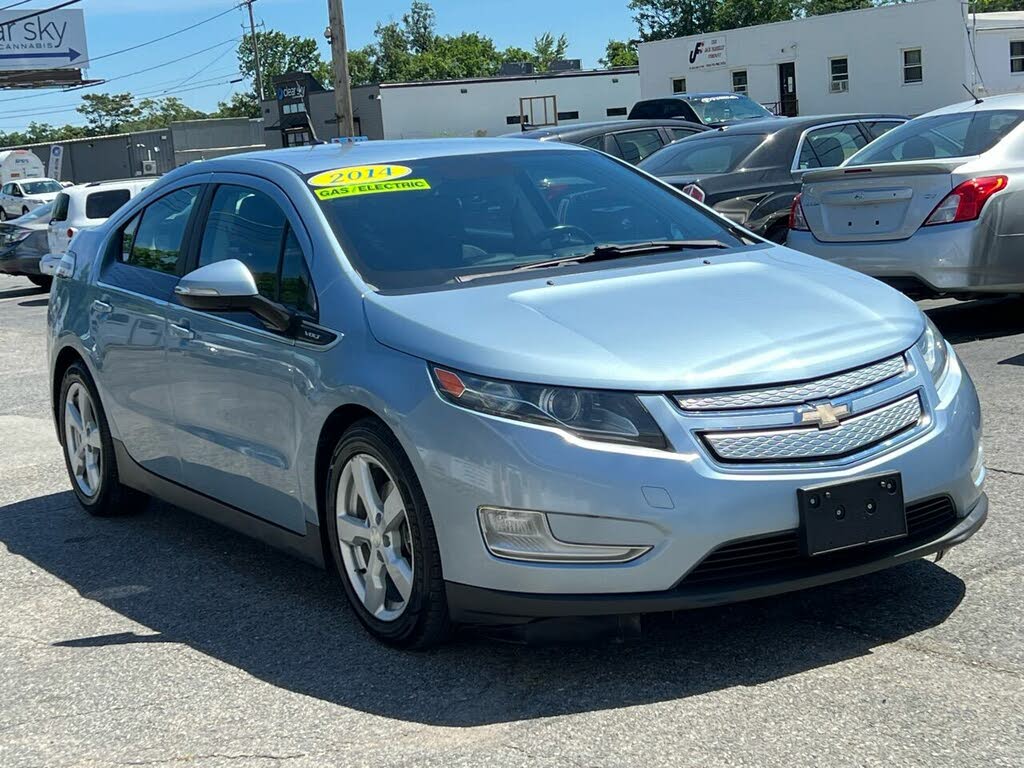 2014 Chevrolet Volt FWD for sale in Worcester, MA