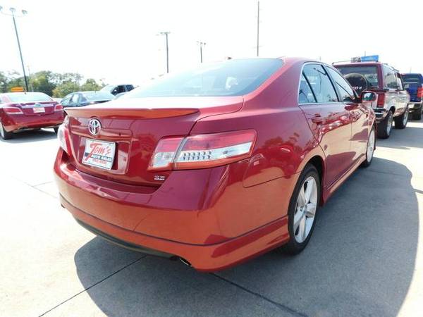 2010 Toyota Camry SE - - by dealer - vehicle for sale in URBANDALE, IA – photo 3