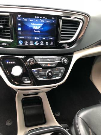 2017 Chrysler Pacifica Touring L - Heated Leather - 3rd Seat - One... for sale in binghamton, NY – photo 18