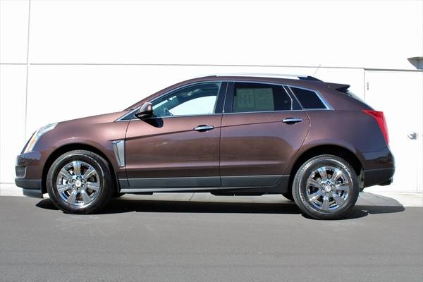 2016 Cadillac SRX Luxury SUV - - by dealer - vehicle for sale in Klamath Falls, OR – photo 3