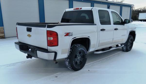 2013 Chevy Silverado 1500 - - by dealer - vehicle for sale in Plover, WI – photo 8