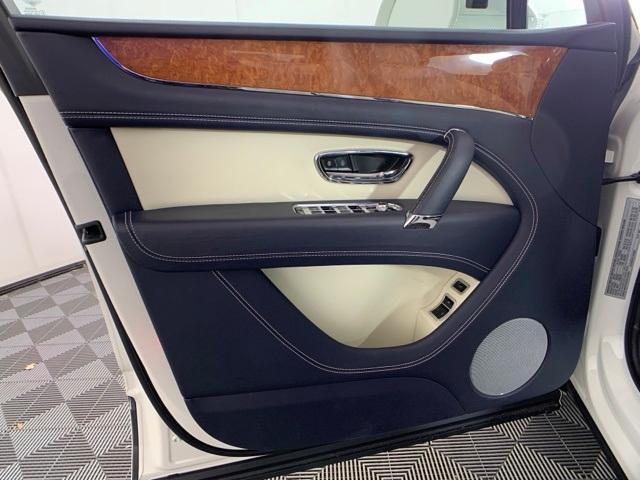 2020 Bentley Bentayga V8 for sale in Atlanta, GA – photo 12