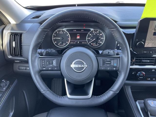 2022 Nissan Pathfinder SL for sale in Waukesha, WI – photo 13