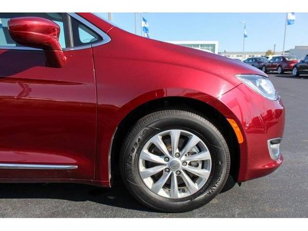 2018 Chrysler Pacifica mini-van Touring L - Chrysler Velvet Red... for sale in Green Bay, WI – photo 11