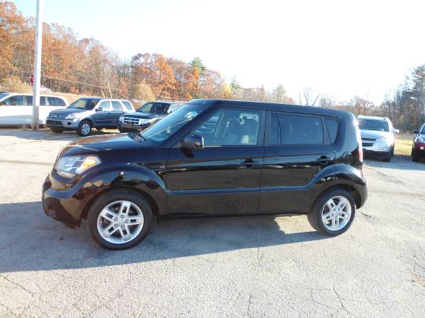 2011 Kia Soul One Hands Free Bluetooth 1 owner**1 year Warranty** -... for sale in Hampstead, MA – photo 9