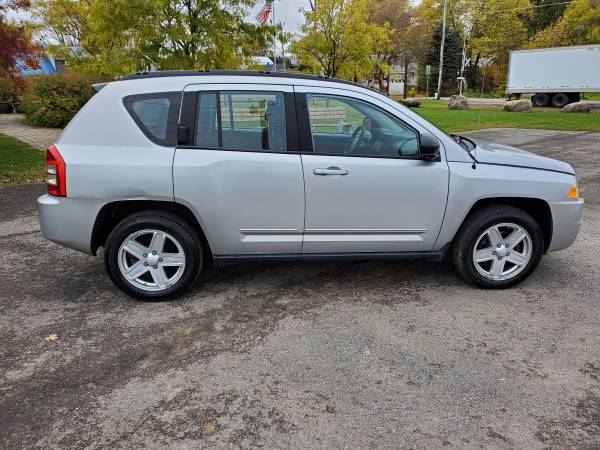 2010 JEEP COMPASS SPORT! LOADED 4X4! CLEAN SUV! LOW MILES! for sale in Lisbon, NY – photo 5