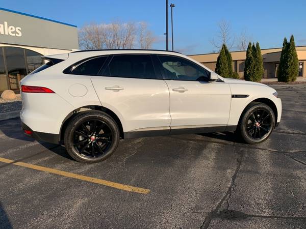2018 Jaguar F-PACE 35t AWD Prestige *Trade-In's Welcome* - cars &... for sale in Green Bay, WI – photo 2