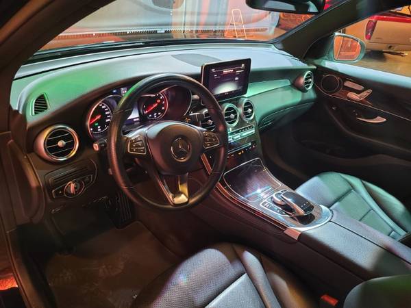 2019 Mercedes-Benz GLC Stock SCV6483 - - by dealer for sale in Winnipeg, MN – photo 17