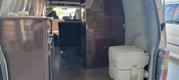 Toyota Hiace 4WD Camper Van for sale in Avon, UT – photo 13