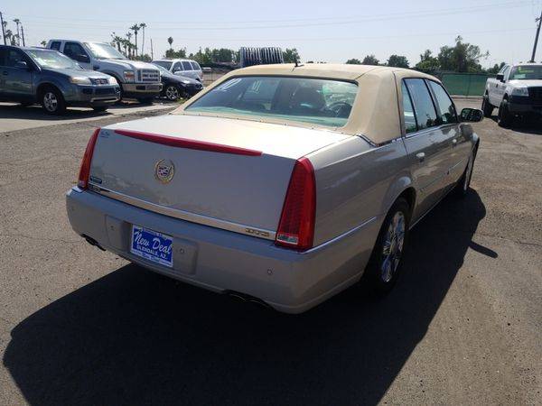 2008 Cadillac DTS Luxury II FREE CARFAX ON EVERY VEHICLE for sale in Glendale, AZ – photo 4