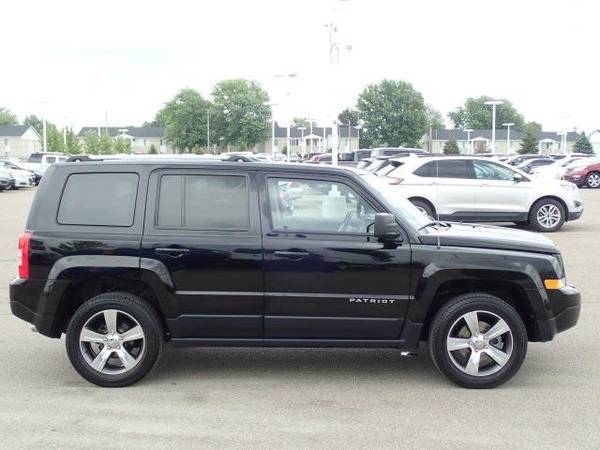 2016 Jeep Patriot SUV Latitude (Black Clearcoat) GUARANTEED APPROVAL for sale in Sterling Heights, MI – photo 9