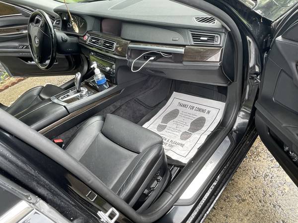 2011 BMW 750Li - Runs and drives great Perfect ENGINE for sale in Paulsboro, NJ – photo 10