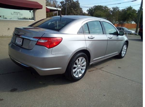 2013 Chrysler 200 4dr Sdn Touring 4500 Cash Cash / Finance for sale in Fort Worth, TX – photo 5